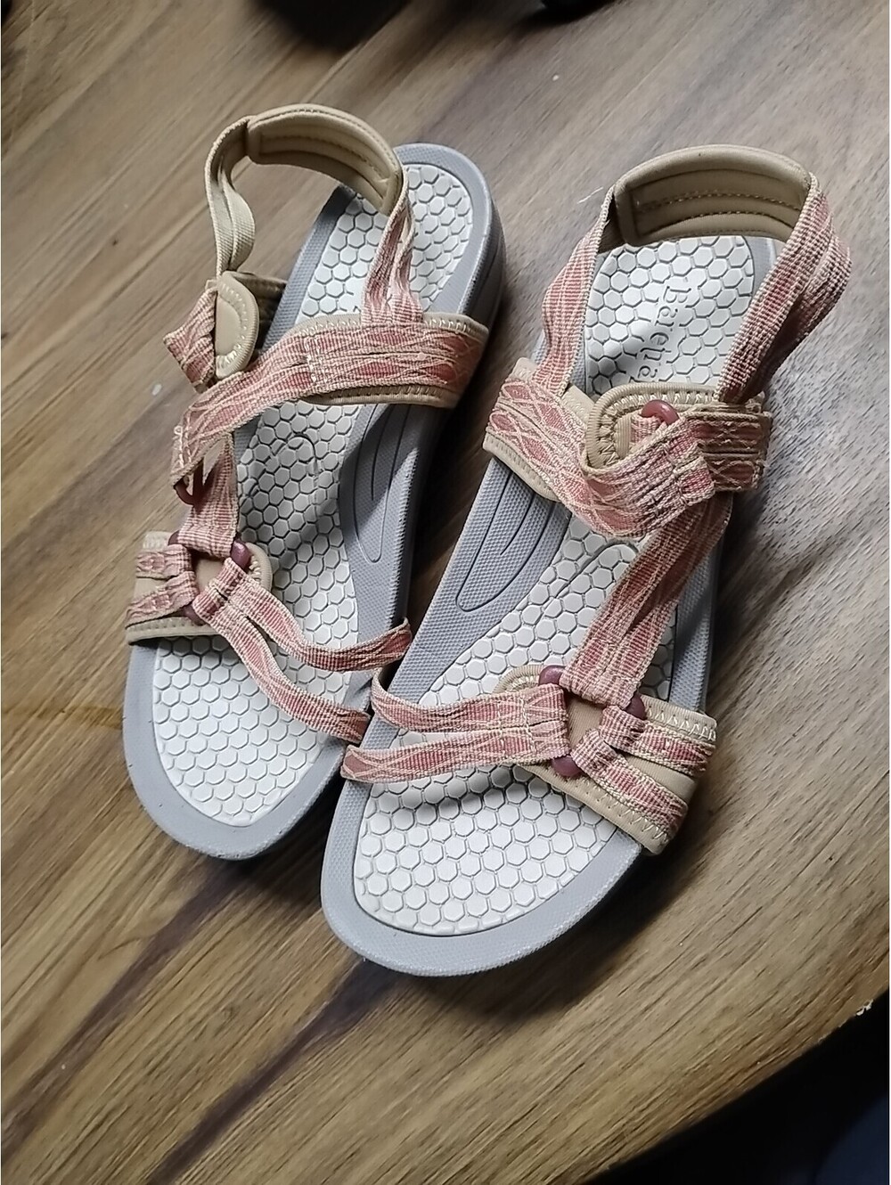 Baretraps Pink Sandals Women's Size 7.5M Ankle Straps